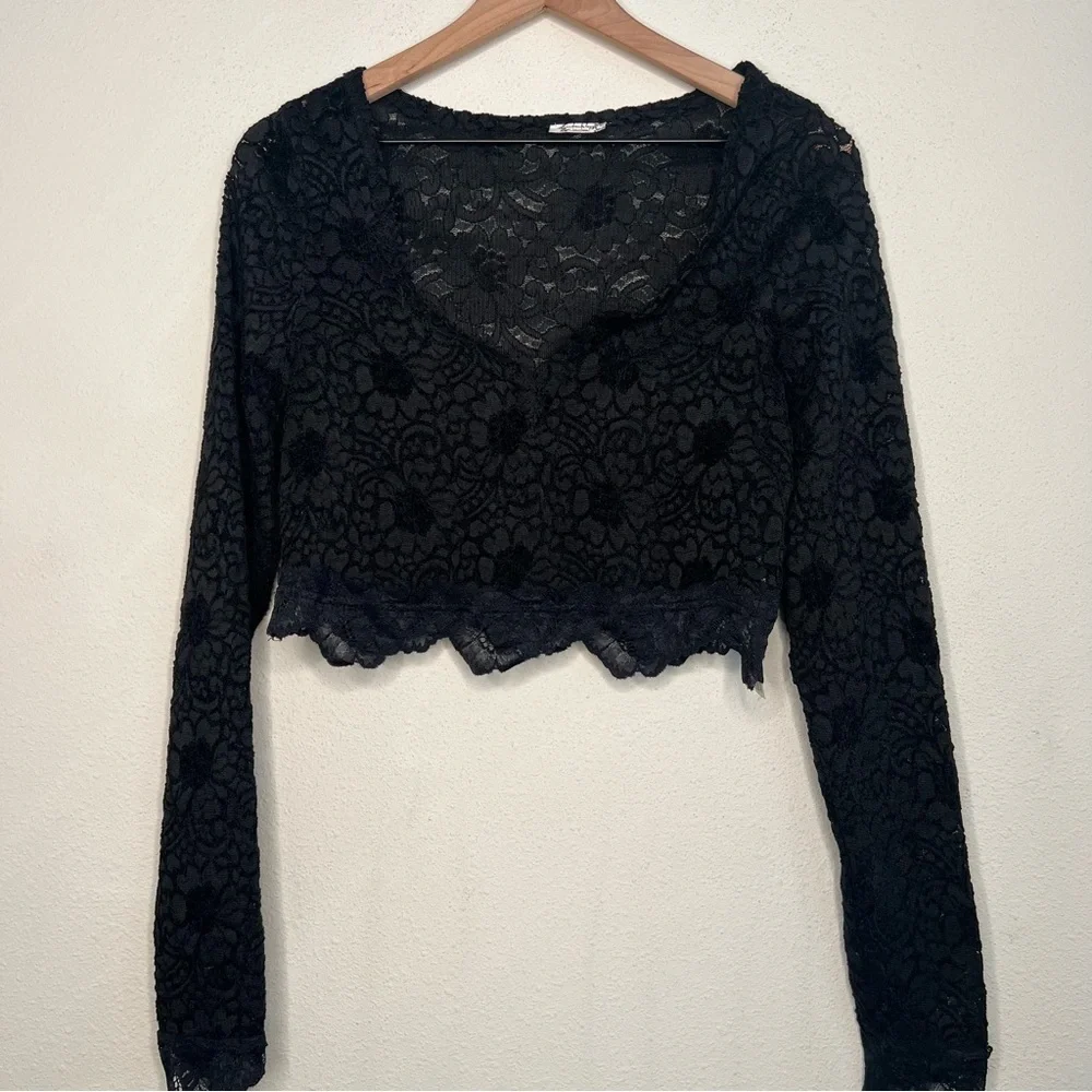 *NEW* Free People Cloud Ride Notch Lace Long sleeve Crop top, Black, size M